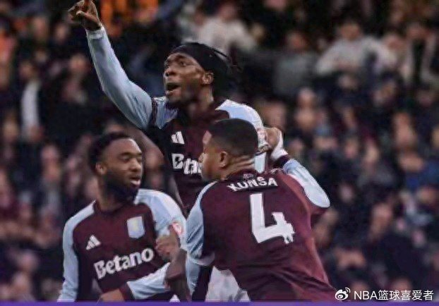 sofascore中文版-红牌毁蓝桥，曼城偷笑！英超争冠就差这一哆嗦？|切尔西|维拉|阿斯顿维拉|纽卡斯尔|布恩迪亚_新浪体育_新浪新闻